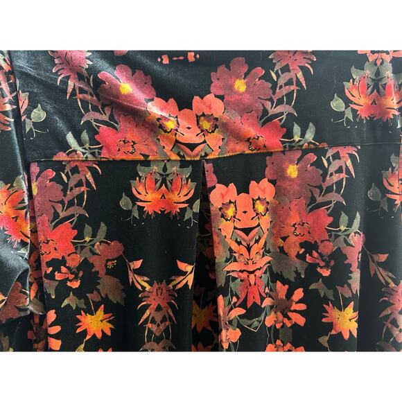 Intro. Black Floral Velvet Stretchy Long Sleeves Tunic Top Women's Plus Size 2X - Picture 5 of 9